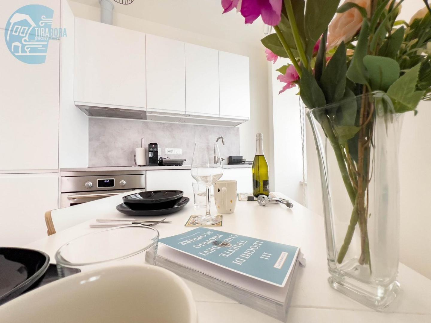 Apartamento Corridoni 2B Tirabora Short Rent Trieste Exterior foto