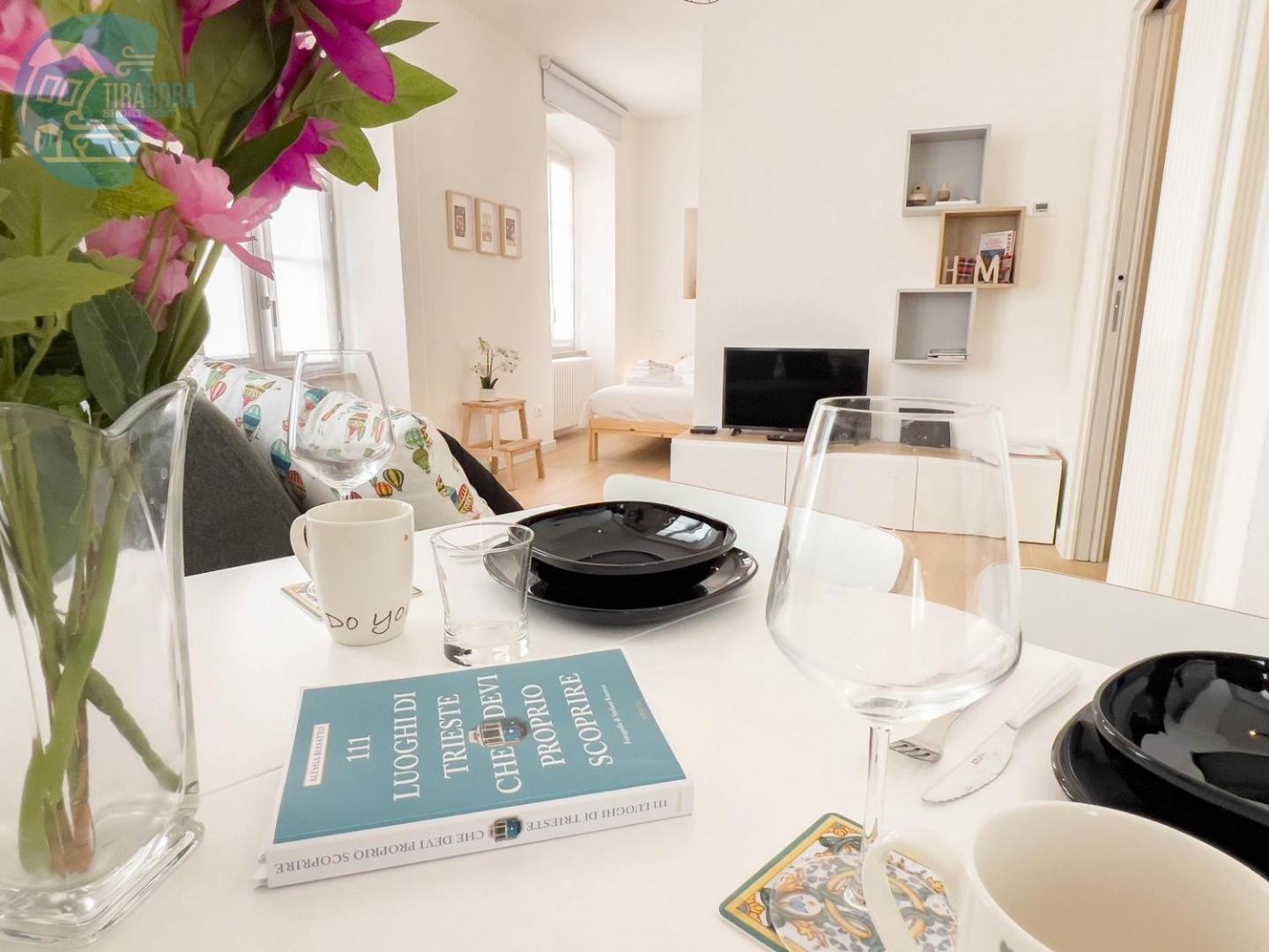 Apartamento Corridoni 2B Tirabora Short Rent Trieste Exterior foto